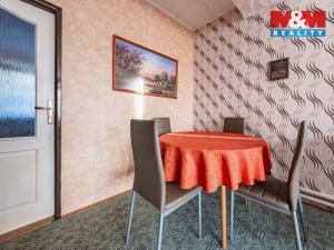 Prodej bytu 2+1, Průhonice, Školní, 53 m2