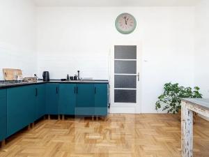 Prodej bytu 2+1, Říčany, nám. Československé armády, 72 m2