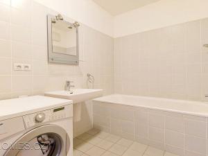 Pronájem bytu 2+kk, Praha - Holešovice, U Uranie, 70 m2