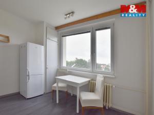Pronájem bytu 2+kk, Hradec Králové - Třebeš, třída Edvarda Beneše, 41 m2