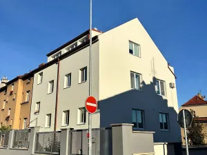 Pronájem bytu 1+kk, Praha - Motol, Podhorská, 27 m2