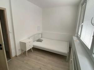 Pronájem bytu 2+kk, Bratislava, Slovensko, Topoľčianska, 38 m2