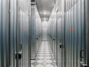 Pronájem skladu, Praha - Kobylisy, Horňátecká, 1 m2