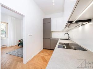 Prodej bytu 4+kk, Praha - Holešovice, Na Maninách, 95 m2