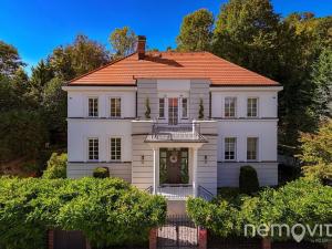 Prodej vily, Praha - Dejvice, V Šáreckém údolí, 459 m2