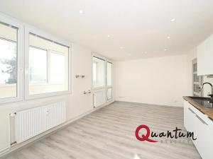 Pronájem bytu 1+kk, Kladno, Švédská, 33 m2