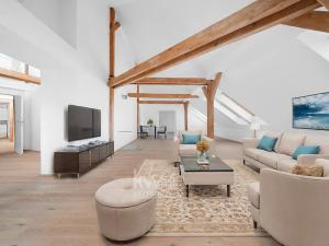 Prodej bytu 5+kk, Praha - Dejvice, Buzulucká, 239 m2