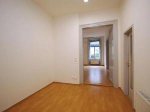 Pronájem kanceláře, Praha - Smíchov, Štefánikova, 70 m2