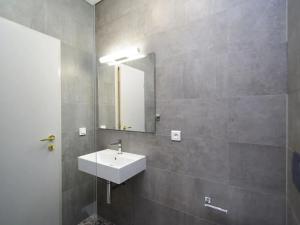 Pronájem kanceláře, Praha - Smíchov, Štefánikova, 70 m2