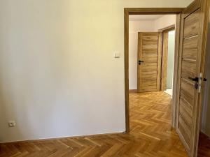 Pronájem bytu 4+1, Tanvald, U Stadionu, 78 m2