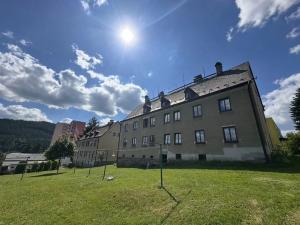 Pronájem bytu 4+1, Tanvald, U Stadionu, 78 m2