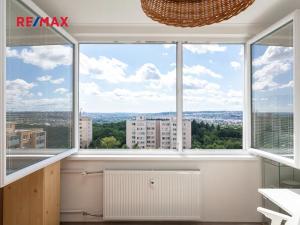 Pronájem bytu 1+1, Praha - Troja, Krynická, 29 m2