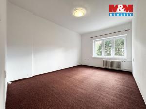 Pronájem bytu 2+1, Karlovy Vary - Stará Role, Závodu míru, 55 m2