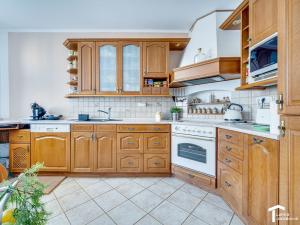 Pronájem bytu 2+1, Pardubice - Zelené Předměstí, Sladkovského, 63 m2