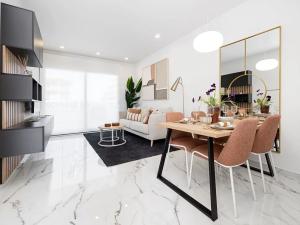 Prodej atypického bytu, San Miguel de Salinas, Španělsko, 70 m2