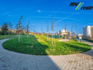 Prodej bytu 1+kk, Praha - Hrdlořezy, V třešňovce, 35 m2