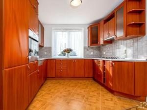 Prodej rodinného domu, Záryby, 266 m2