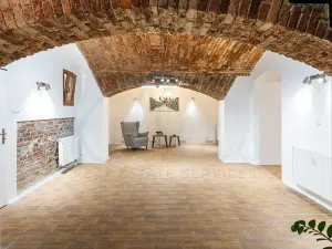 Prodej obchodního prostoru, Praha - Smíchov, Mozartova, 109 m2