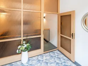 Prodej obchodního prostoru, Praha - Smíchov, Mozartova, 109 m2