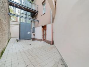 Pronájem obchodního prostoru, Praha - Žižkov, Ježkova, 64 m2