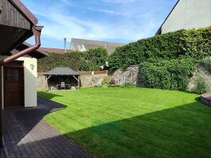 Prodej rodinného domu, Lešany, 272 m2