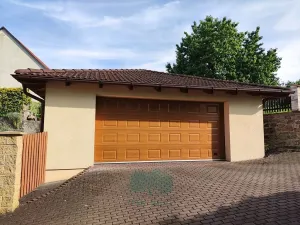 Prodej rodinného domu, Lešany, 272 m2