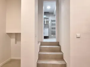 Pronájem bytu 3+kk, Praha - Břevnov, Bělohorská, 70 m2