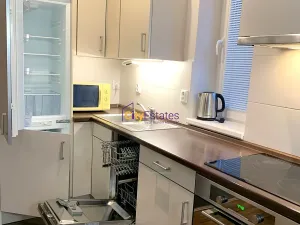 Pronájem bytu 2+kk, Praha - Košíře, Cetyňská, 45 m2