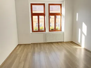 Pronájem bytu 2+kk, Praha - Libeň, Sokolovská, 38 m2