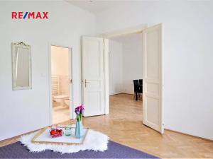 Pronájem bytu 3+kk, Praha - Karlín, Křižíkova, 75 m2