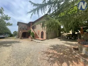 Prodej zemědělské usedlosti, Arezzo, Itálie, 300 m2