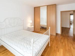 Pronájem bytu 3+kk, Praha - Smíchov, U Nikolajky, 120 m2