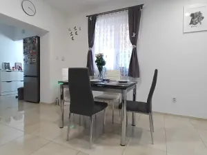 Prodej chalupy, Vinary, 75 m2