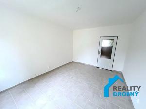 Pronájem bytu 2+1, Děčín, Družstevní, 80 m2