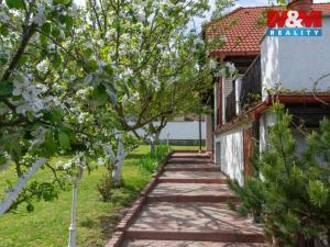 Prodej rodinného domu, Nepomyšl, 410 m2