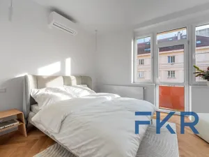 Prodej bytu 3+kk, Praha - Holešovice, Osadní, 86 m2