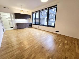 Prodej bytu 1+kk, Praha - Smíchov, Grafická, 30 m2