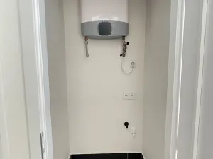 Pronájem bytu 1+kk, Praha - Žižkov, Milíčova, 28 m2