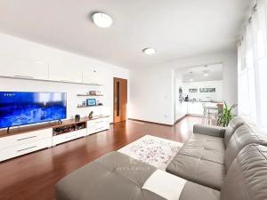 Prodej bytu 2+kk, Praha - Dolní Počernice, Národních hrdinů, 75 m2