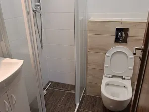 Pronájem bytu 2+kk, Praha - Čakovice, Bělomlýnská, 31 m2