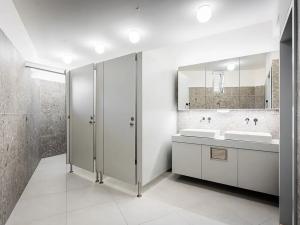 Pronájem kanceláře, Praha - Strašnice, Třebohostická, 628 m2