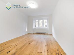 Pronájem bytu 1+1, Praha - Vysočany, Kolbenova, 35 m2