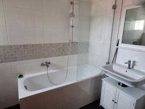 Pronájem bytu 2+kk, Všenory, Květoslava Mašity, 54 m2