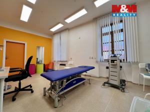 Pronájem obchodního prostoru, Ledeč nad Sázavou, Husovo náměstí, 62 m2