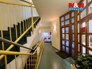 Pronájem obchodního prostoru, Ledeč nad Sázavou, Husovo náměstí, 62 m2