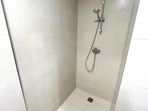 Pronájem bytu 1+kk, Praha - Vysočany, Poděbradská, 30 m2