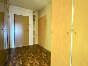 Pronájem bytu 2+kk, Praha - Hloubětín, Kardašovská, 44 m2