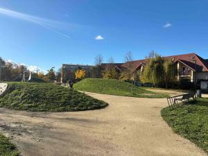 Prodej bytu 2+kk, Jesenice, Lomená, 45 m2