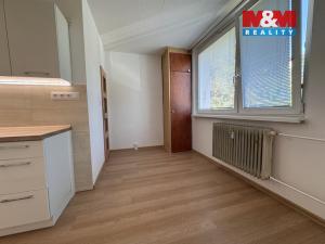 Prodej bytu 3+1, Třebíč - Nové Dvory, Velkomeziříčská, 76 m2