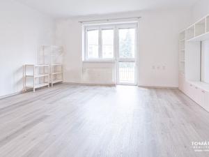 Pronájem bytu 2+1, Hradec Králové, Buzulucká, 70 m2